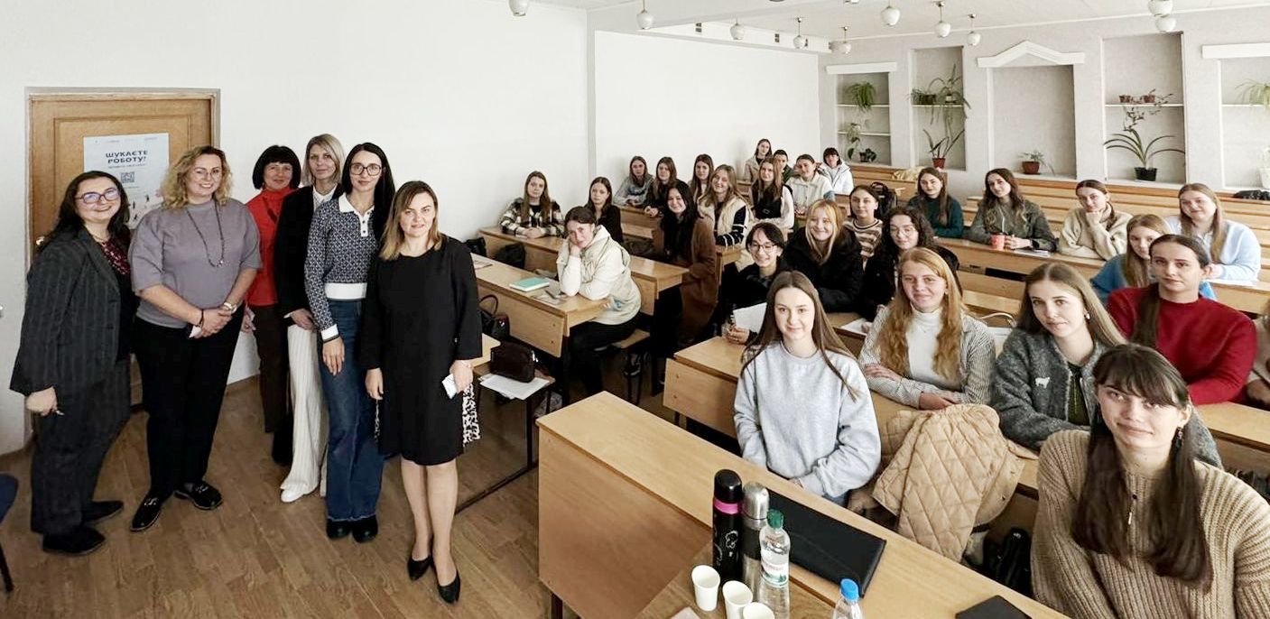 Гості та другокурсники